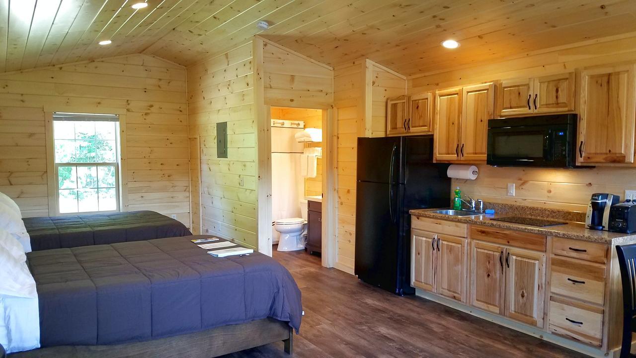 Abbot Trailside Lodging Abbot Village Esterno foto